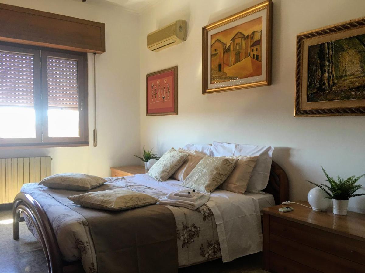 Apartamento Panoramic And Bright Penthouse Is Waiting For You Roma Exterior foto