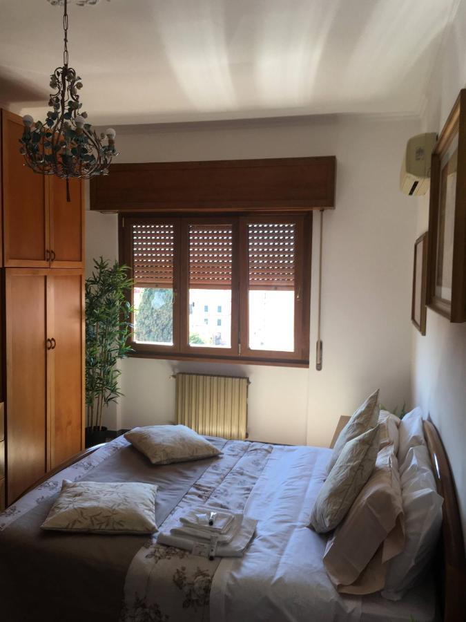 Apartamento Panoramic And Bright Penthouse Is Waiting For You Roma Exterior foto