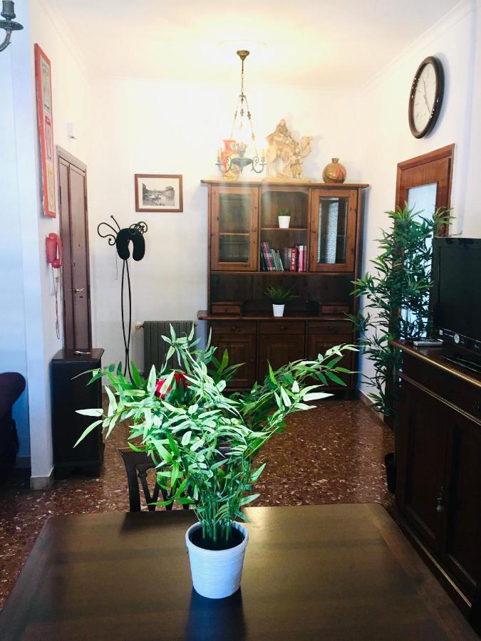 Apartamento Panoramic And Bright Penthouse Is Waiting For You Roma Exterior foto