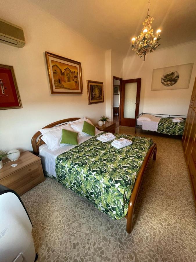 Apartamento Panoramic And Bright Penthouse Is Waiting For You Roma Exterior foto